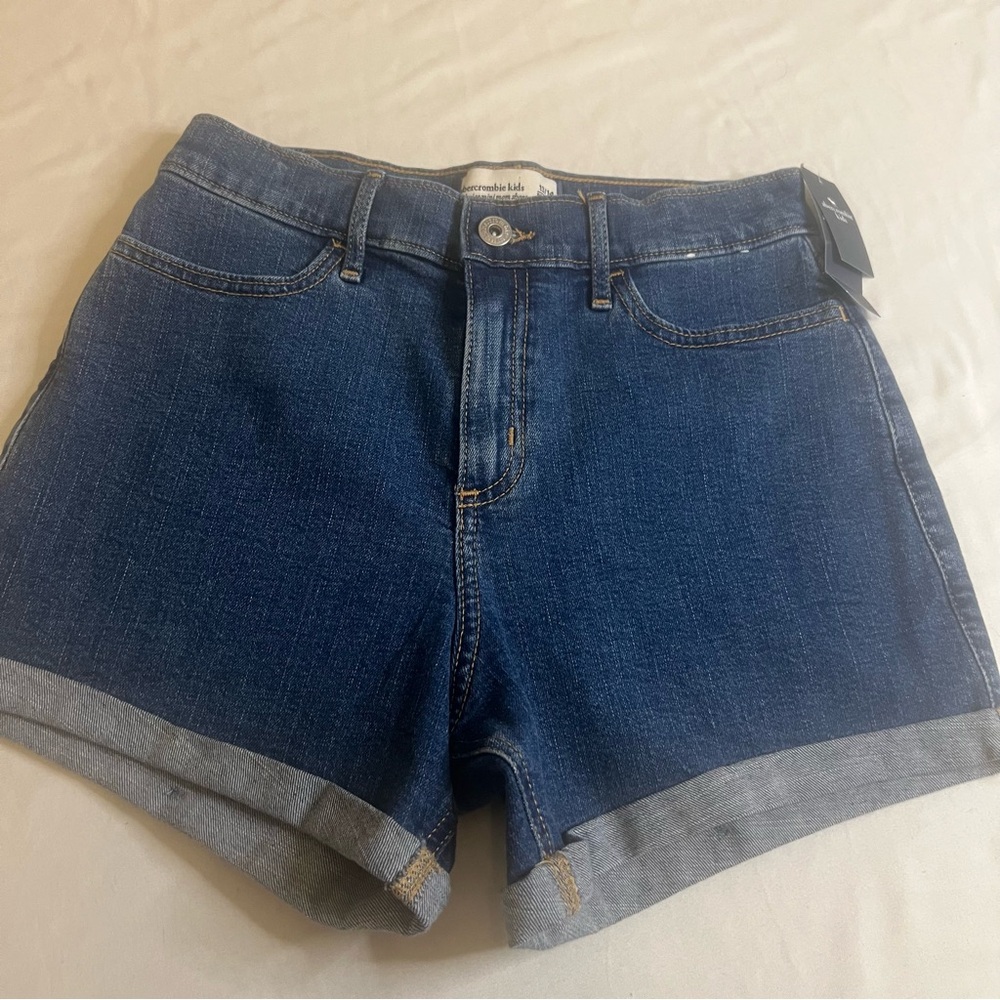 Abercrombie Kids Girls High-Rise Cuffed Shortie Denim Shorts NWT Size 13/14